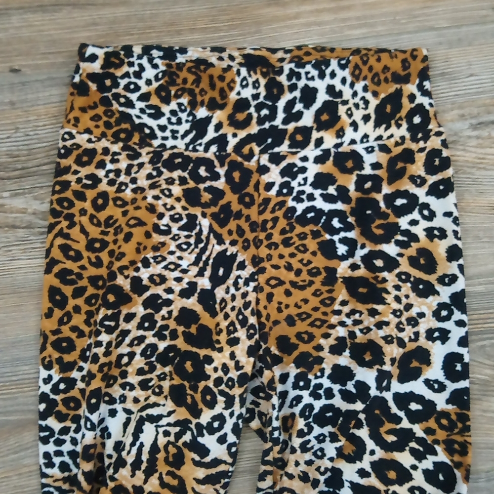 Leopard Printed Patterned Cozy Stretchy Comfy Leg… - image 3